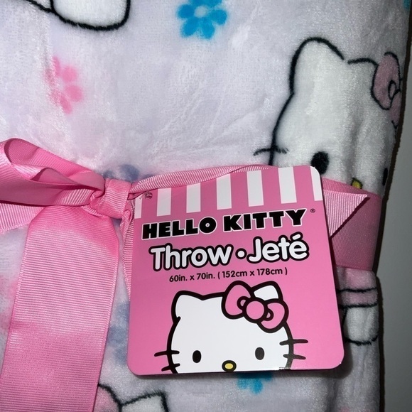 Hello Kitty spring flower blanket - Picture 8 of 10